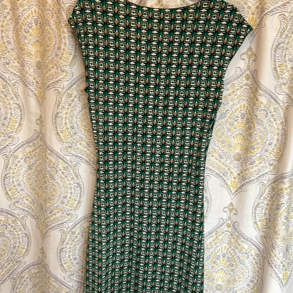 Max Studio - Picture 2 of 5